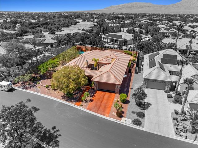 6908 May Basket Avenue, Las Vegas, NV 89131