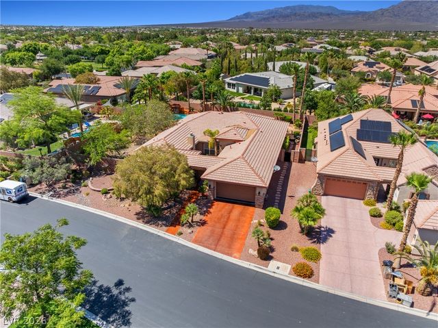 6908 May Basket Avenue, Las Vegas, NV 89131