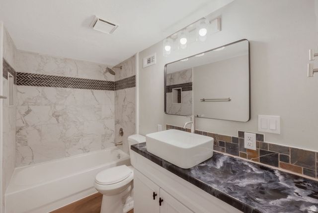1384 W COUNTRYWOOD LN, West Jordan, UT 84088