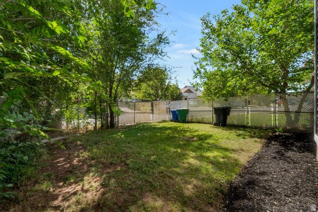 1384 W COUNTRYWOOD LN, West Jordan, UT 84088