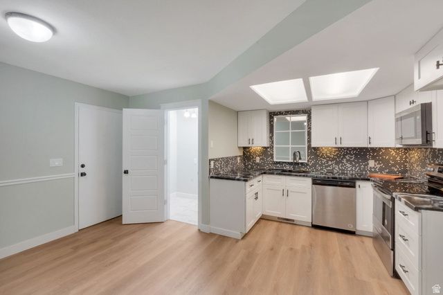 1384 W COUNTRYWOOD LN, West Jordan, UT 84088