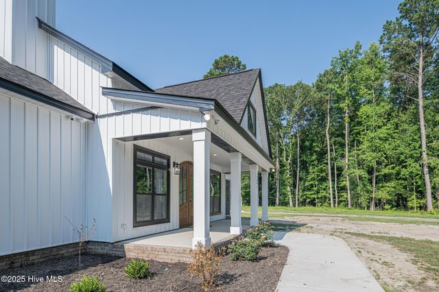 5497 Hwy 11 North, Grifton, NC 28530