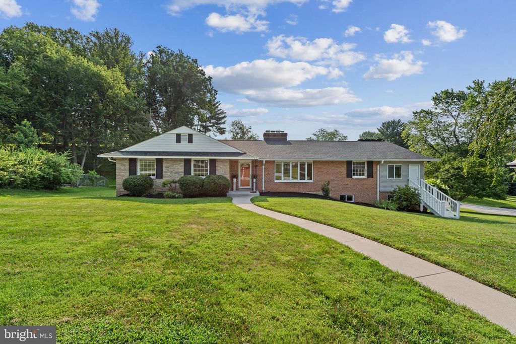 2841 MONTCLAIR DR, Ellicott City, MD 21043
