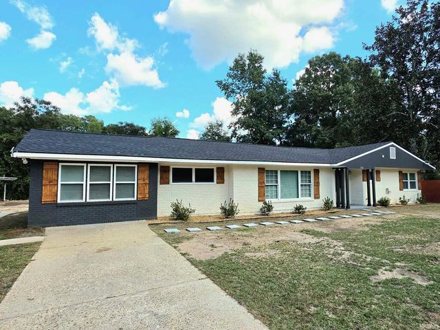 1114 28th Avenue, Phenix City, AL 36869