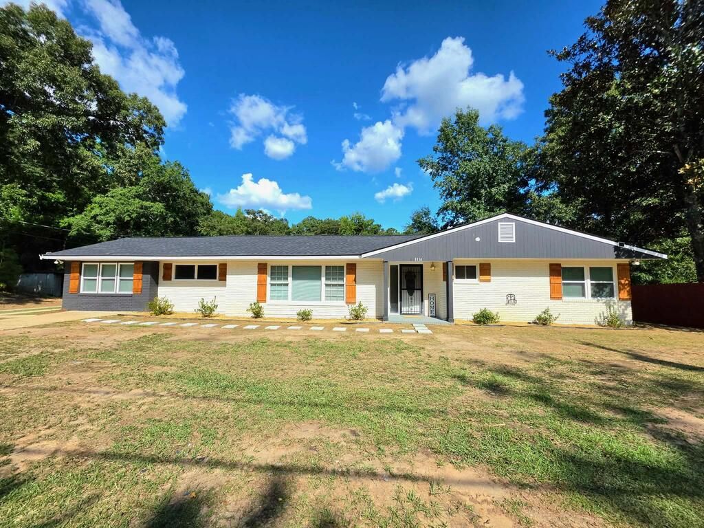 1114 28th Avenue, Phenix City, AL 36869