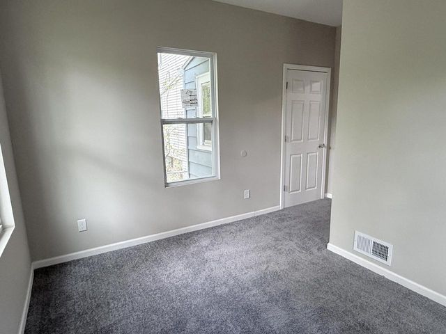 3641 Port Washington AVENUE, Milwaukee, WI 53212
