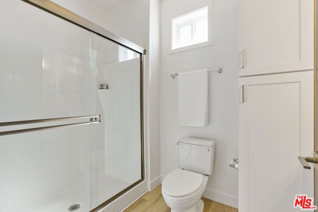 14651 W Sara Lane, Panorama City (los Angeles), CA 91402