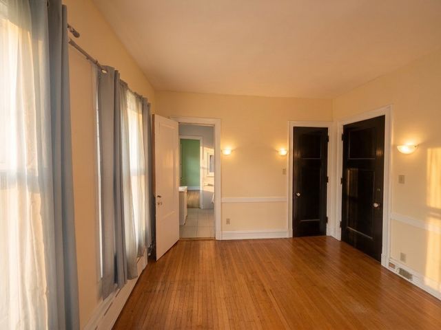 953 E Hyde Park Boulevard 3, Chicago, IL 60615