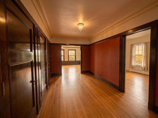 953 E Hyde Park Boulevard 3, Chicago, IL 60615