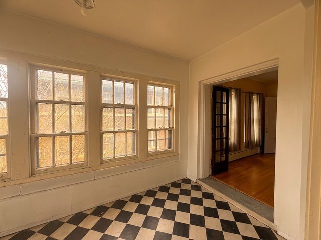 953 E Hyde Park Boulevard 3, Chicago, IL 60615