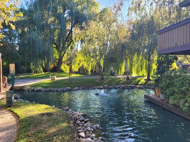 2430 Larkspur Ln #280, Sacramento, CA 95825