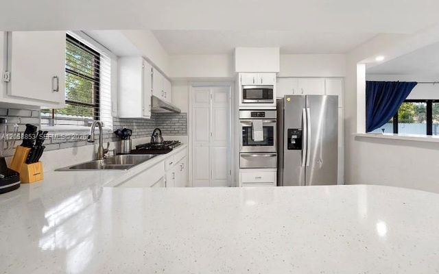 941 NW 180th Ter 0, Miami Gardens, FL 33169