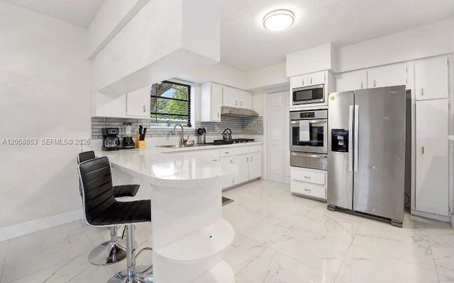 941 NW 180th Ter 0, Miami Gardens, FL 33169