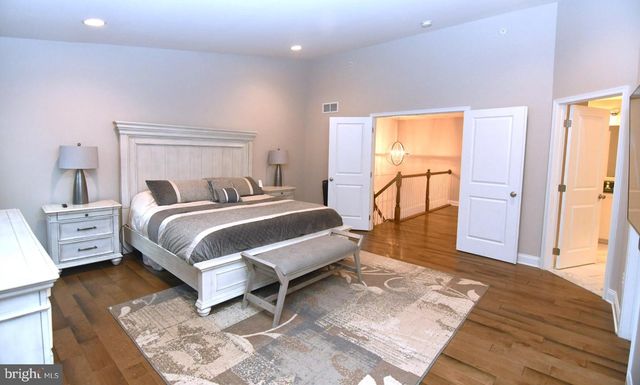 2091 JULIA DR, Conshohocken, PA 19428