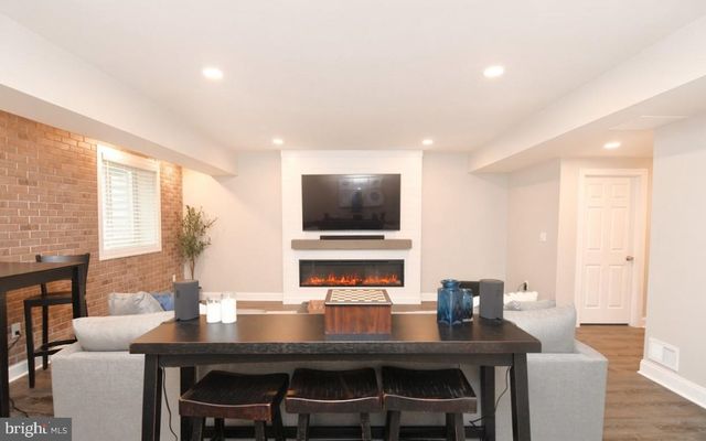 2091 JULIA DR, Conshohocken, PA 19428