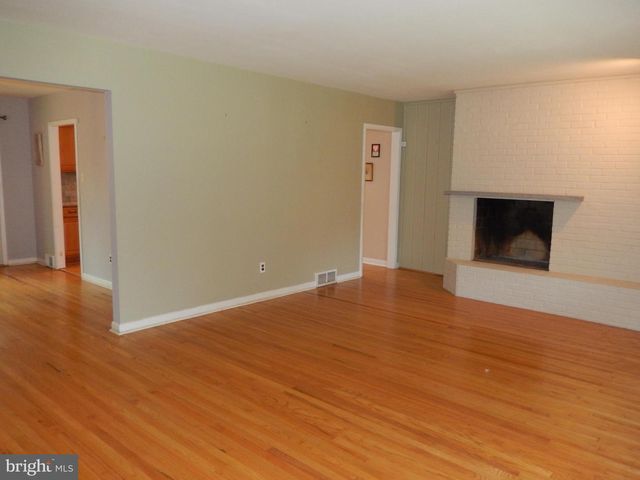 3 GENERAL WASHINGTON DR, Media, PA 19063