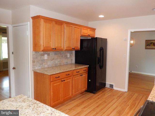 3 GENERAL WASHINGTON DR, Media, PA 19063