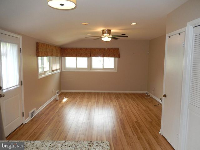 3 GENERAL WASHINGTON DR, Media, PA 19063
