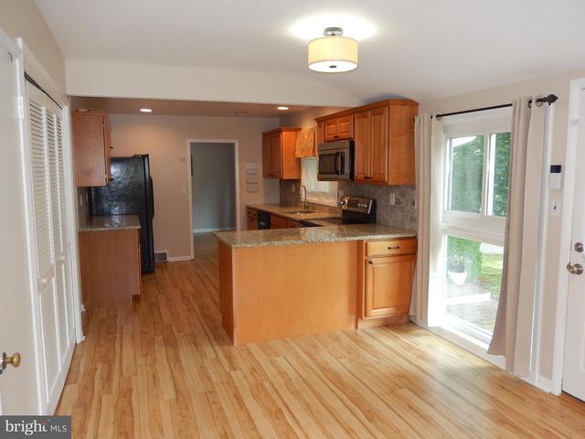 3 GENERAL WASHINGTON DR, Media, PA 19063
