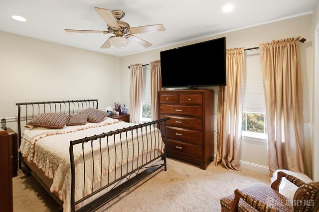 21 Heritage Drive, South River, NJ 08882
