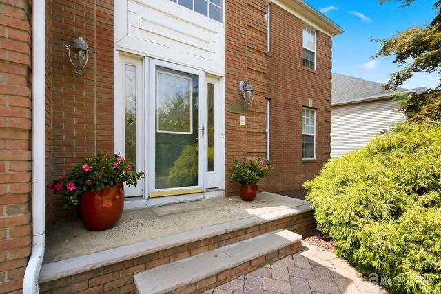 21 Heritage Drive, South River, NJ 08882