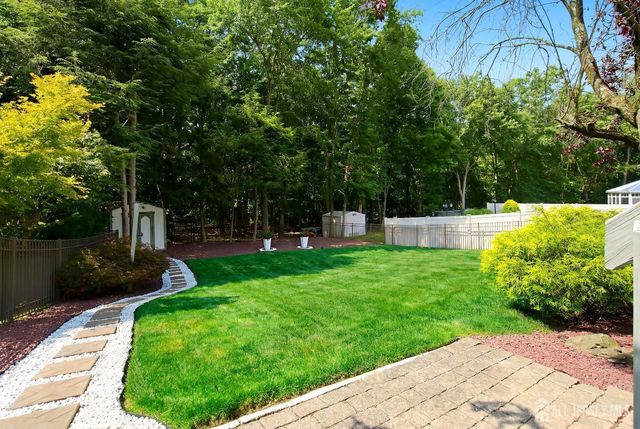 21 Heritage Drive, South River, NJ 08882