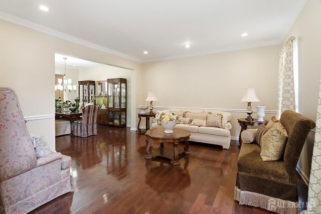 21 Heritage Drive, South River, NJ 08882