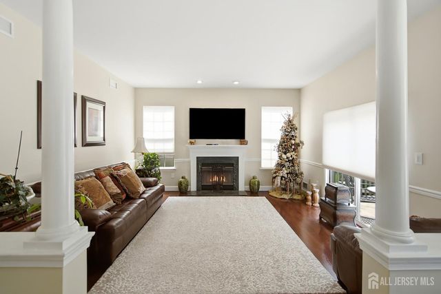 21 Heritage Drive, South River, NJ 08882