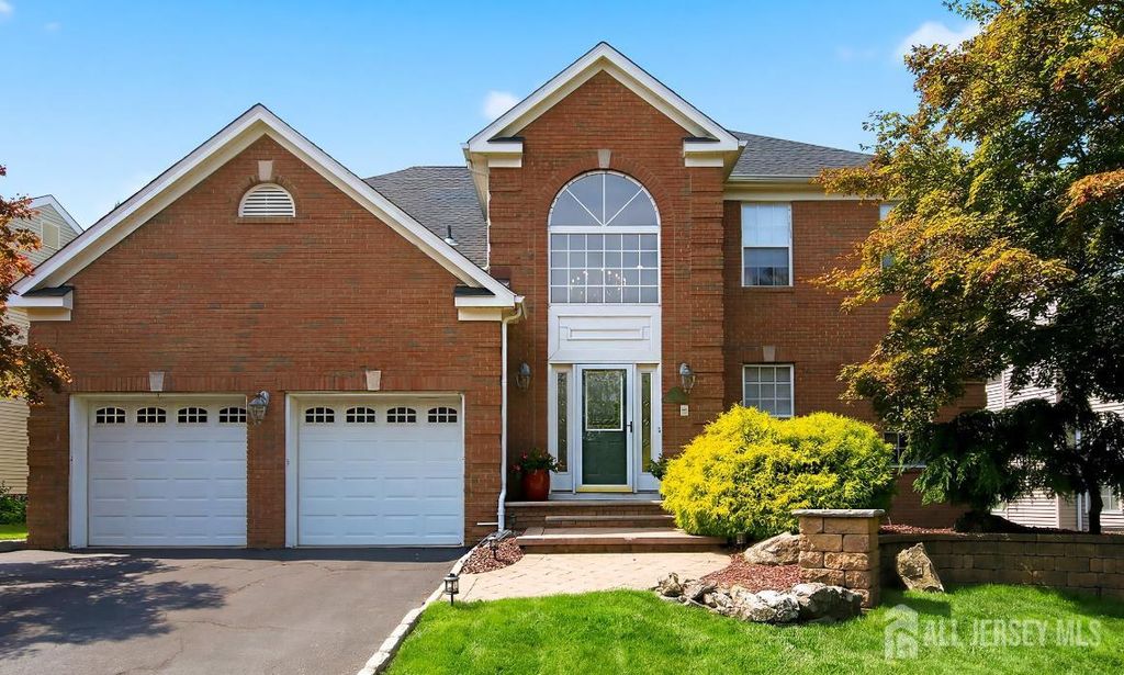 21 Heritage Drive, South River, NJ 08882