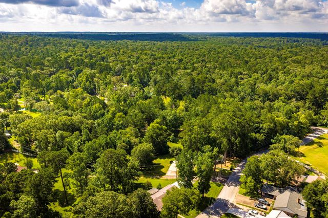 268 Villagebrook, Livingston, TX 77351