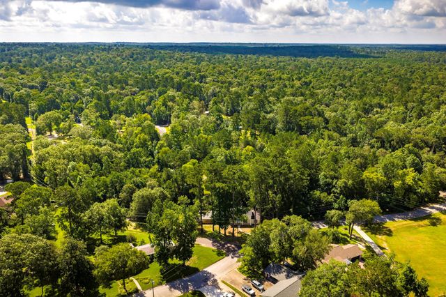 268 Villagebrook, Livingston, TX 77351