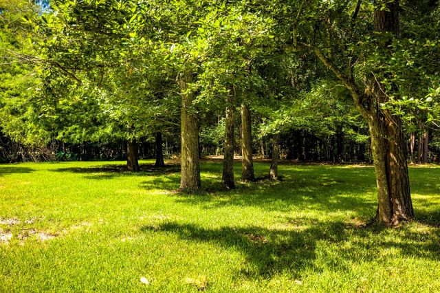 268 Villagebrook, Livingston, TX 77351