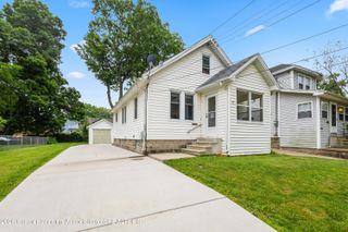 213 S Hayford Avenue, Lansing, MI 48912