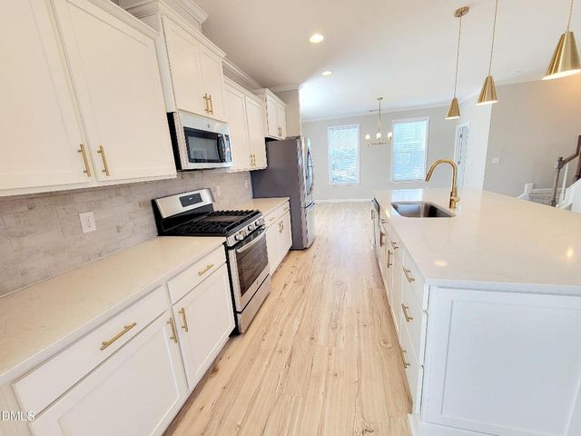 6010 Kayton Street, Raleigh, NC 27616