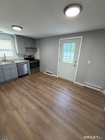 117 Footpath Lane, East Hartford, CT 06118