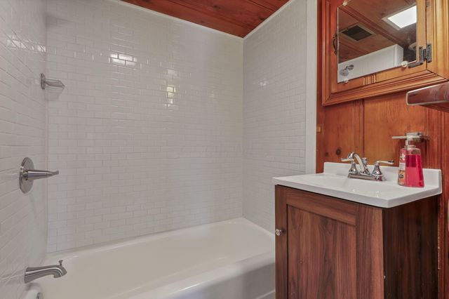 618 Hoffman Drive, Lancaster, OH 43130