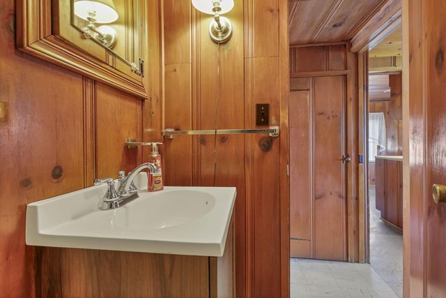 618 Hoffman Drive, Lancaster, OH 43130