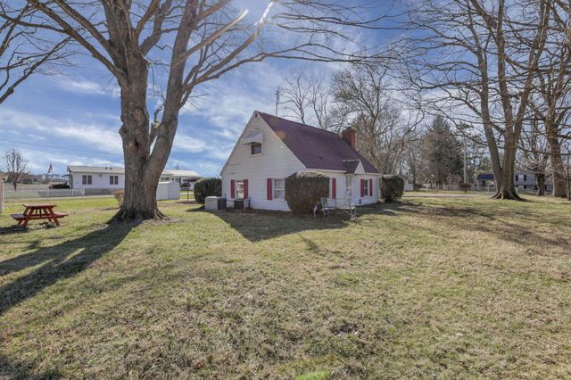 618 Hoffman Drive, Lancaster, OH 43130