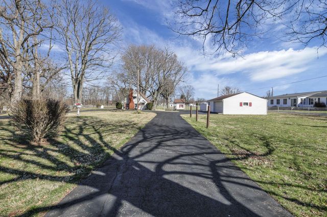 618 Hoffman Drive, Lancaster, OH 43130