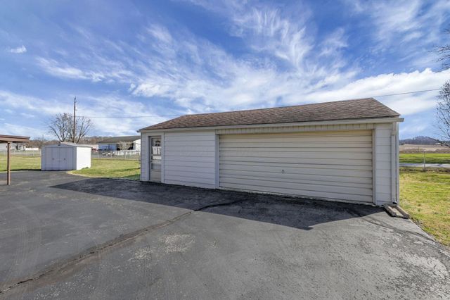 618 Hoffman Drive, Lancaster, OH 43130