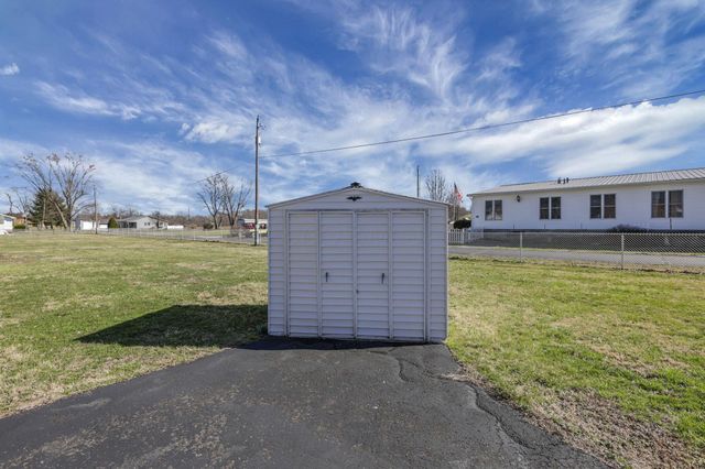 618 Hoffman Drive, Lancaster, OH 43130