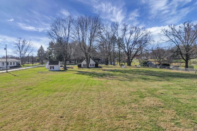 618 Hoffman Drive, Lancaster, OH 43130