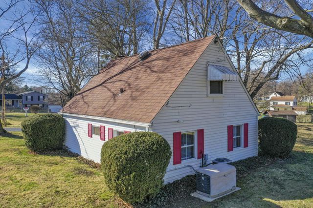 618 Hoffman Drive, Lancaster, OH 43130