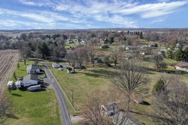 618 Hoffman Drive, Lancaster, OH 43130