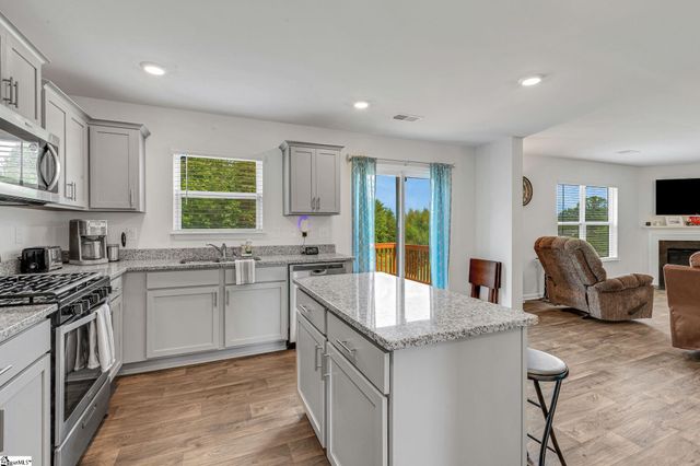 1095 Summerlin Trail, Duncan, SC 29334