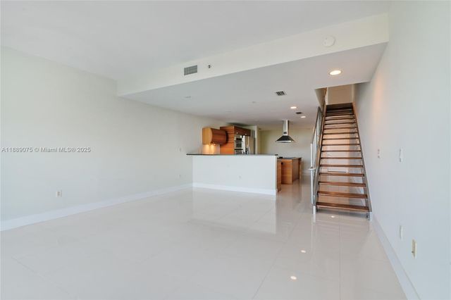 2950 NE 188th St 309, Aventura, FL 33180