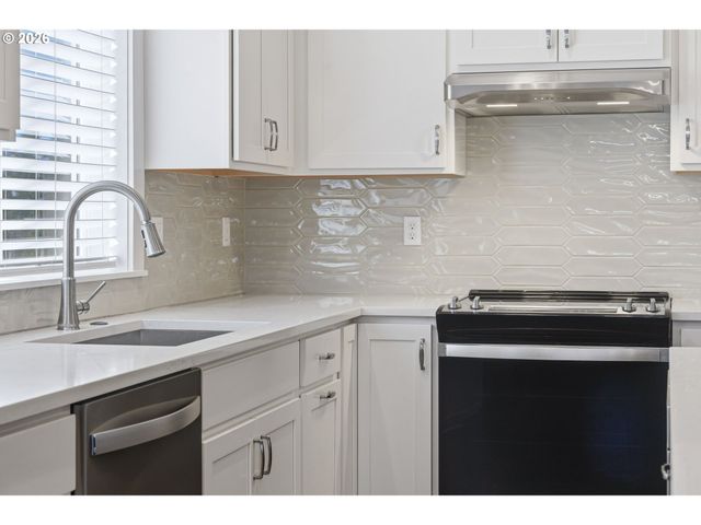 1770 Ne GILBERT Ln, Estacada, OR 97023