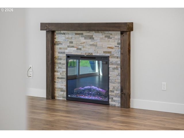 1770 Ne GILBERT Ln, Estacada, OR 97023