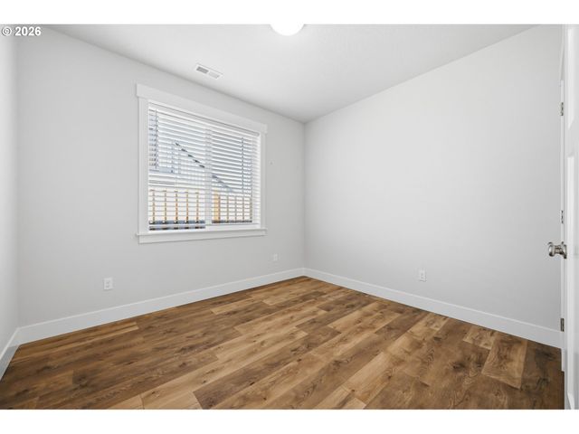 1770 Ne GILBERT Ln, Estacada, OR 97023