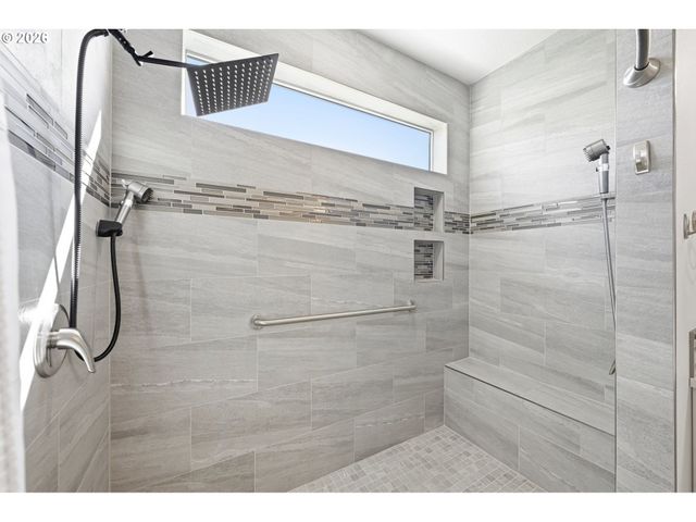 1770 Ne GILBERT Ln, Estacada, OR 97023